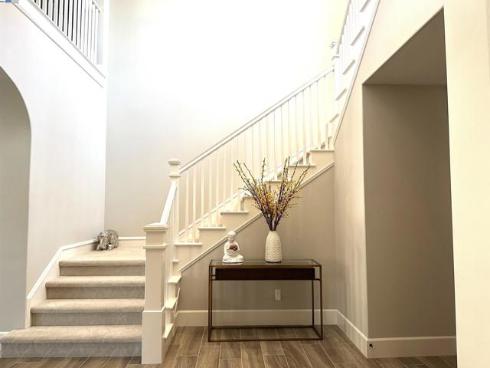 103 Crosswinds , Irvine, CA