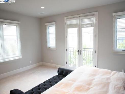 103 Crosswinds , Irvine, CA