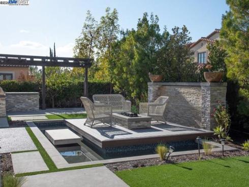 103  Crosswinds  , Irvine, CA