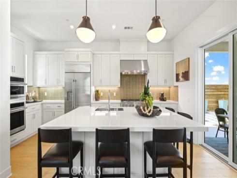 430  Sonia  , Irvine, CA