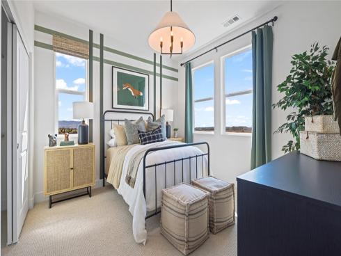 430  Sonia  , Irvine, CA