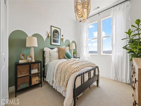 430  Sonia  , Irvine, CA