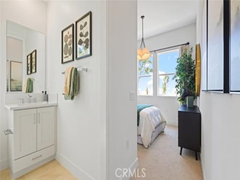 430  Sonia  , Irvine, CA