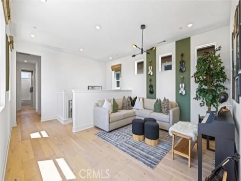 430  Sonia  , Irvine, CA