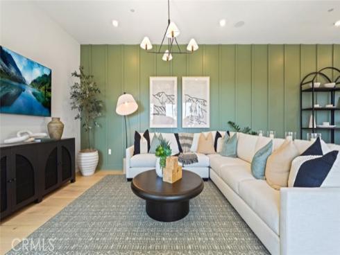 430  Sonia  , Irvine, CA