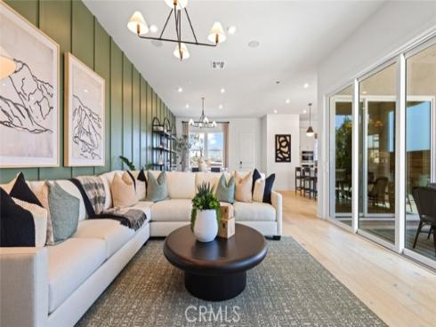 430  Sonia  , Irvine, CA