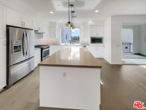 170 Fable , Irvine, CA