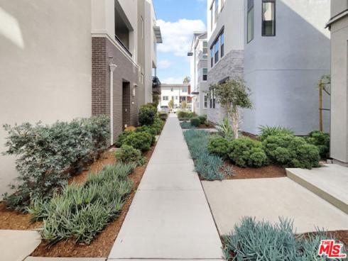 170 Fable , Irvine, CA