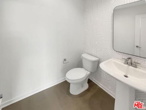 170 Fable , Irvine, CA