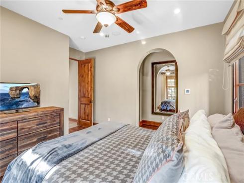 41 Needle Grass , Irvine, CA