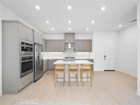 185  Sash  , Irvine, CA