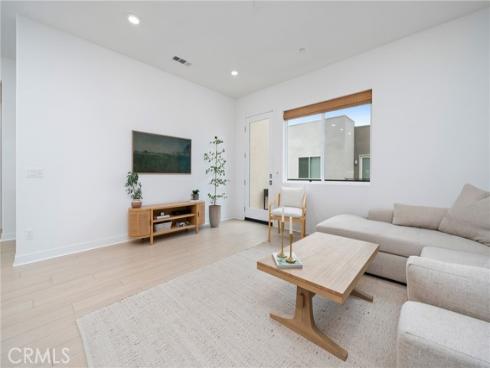 185  Sash  , Irvine, CA