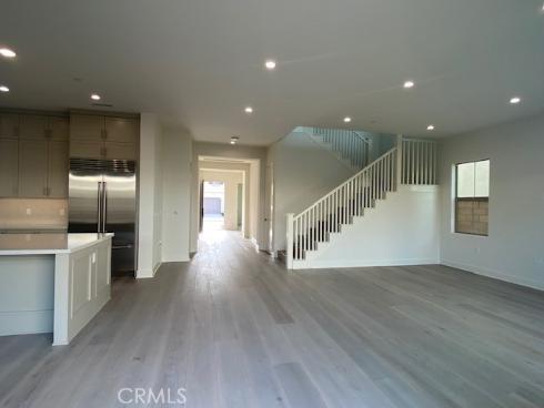 111 Sunnybank , Irvine, CA