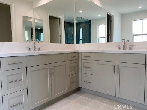 111 Sunnybank , Irvine, CA