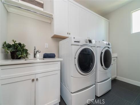 173 Scale , Irvine, CA