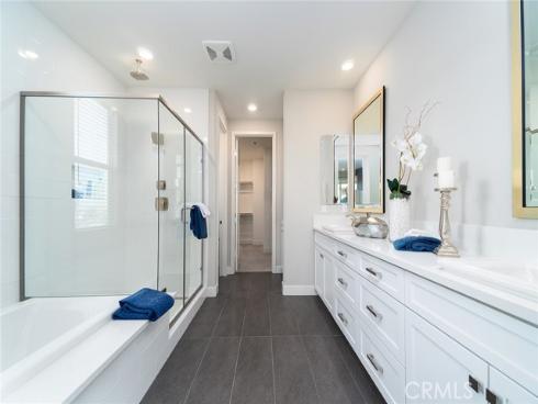 173 Scale , Irvine, CA