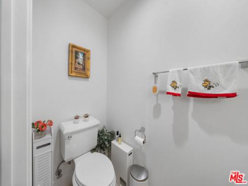 5072  Scholarship  , Irvine, CA