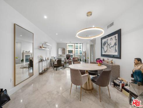 5072  Scholarship  , Irvine, CA