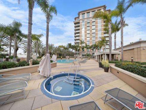 5072  Scholarship  , Irvine, CA