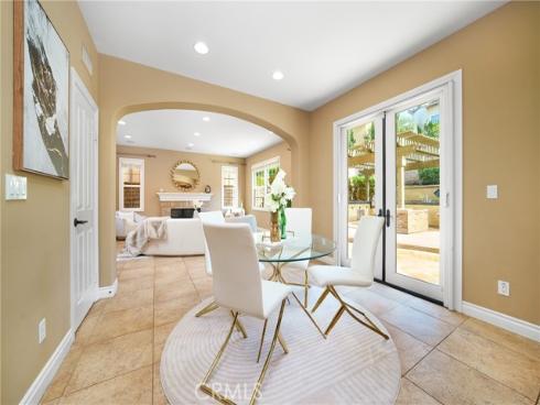 64 Winding Way, Irvine, CA