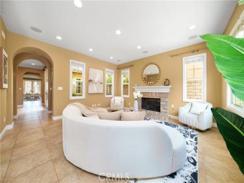 64 Winding Way, Irvine, CA