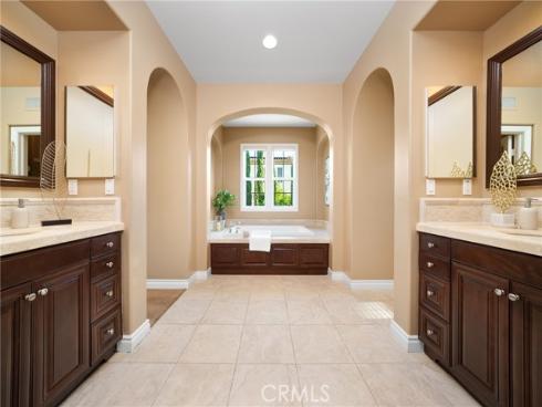 64 Winding Way, Irvine, CA