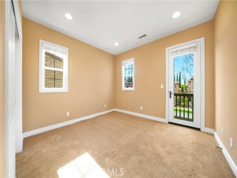 64 Winding Way, Irvine, CA