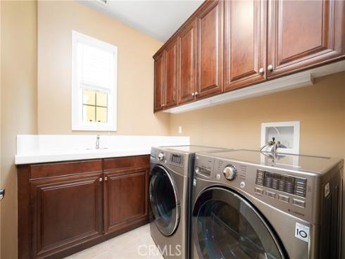 64 Winding Way, Irvine, CA