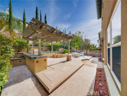 64 Winding Way, Irvine, CA