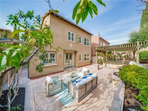 64 Winding Way, Irvine, CA