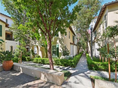 33 Perennial , Irvine, CA