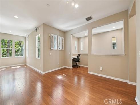 33 Perennial , Irvine, CA