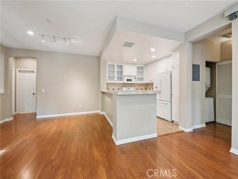 33 Perennial , Irvine, CA