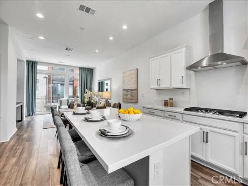 168 Sawbuck , Irvine, CA