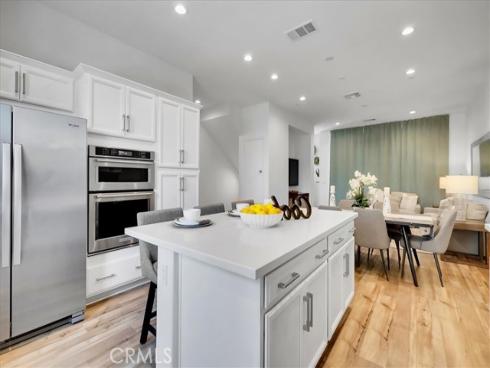 168 Sawbuck , Irvine, CA