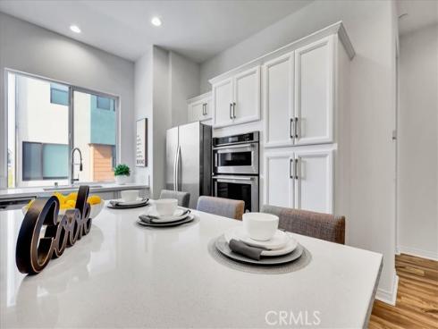 168 Sawbuck , Irvine, CA