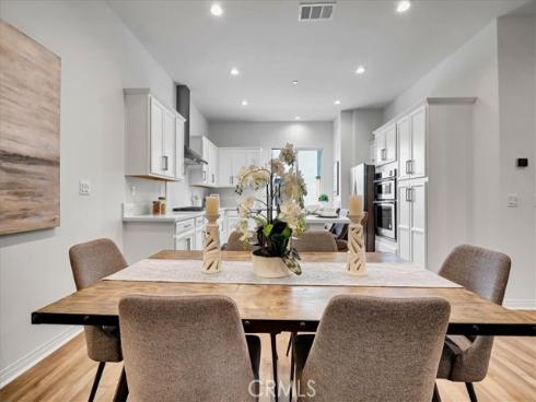 168 Sawbuck , Irvine, CA