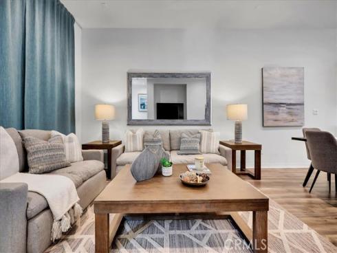 168 Sawbuck , Irvine, CA