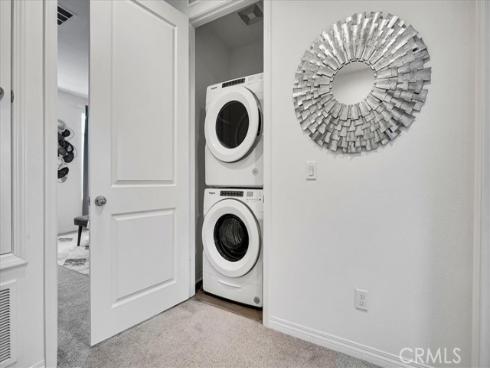 168 Sawbuck , Irvine, CA