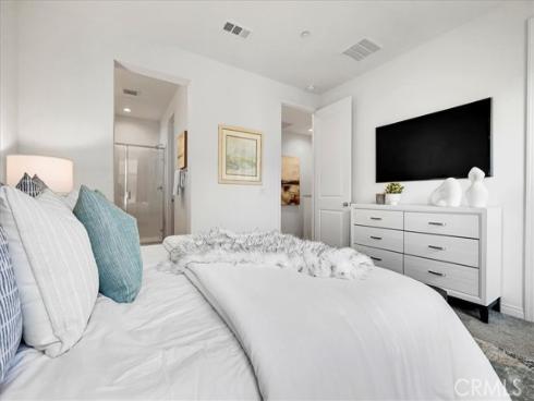 168 Sawbuck , Irvine, CA