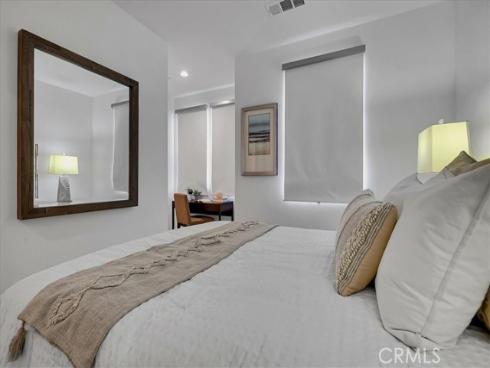 168 Sawbuck , Irvine, CA