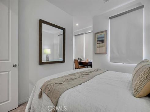 168 Sawbuck , Irvine, CA