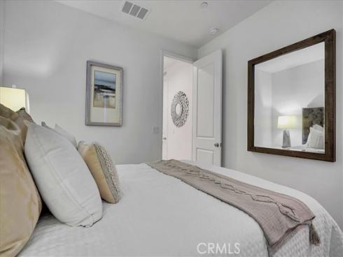 168 Sawbuck , Irvine, CA