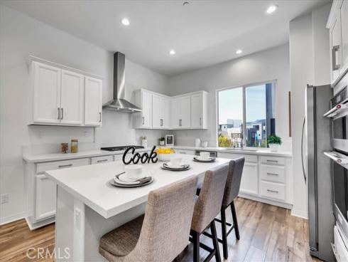 168 Sawbuck , Irvine, CA