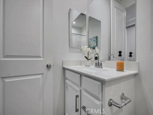 168 Sawbuck , Irvine, CA