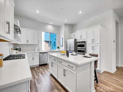 168 Sawbuck , Irvine, CA