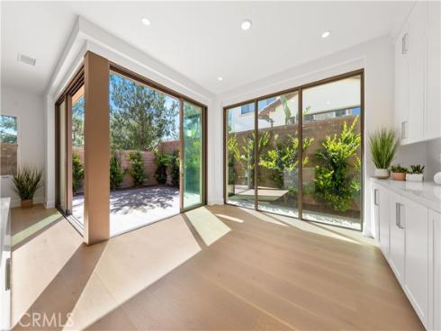 122 Appian Boulevard, Irvine, CA