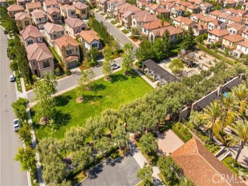 122 Appian Boulevard, Irvine, CA