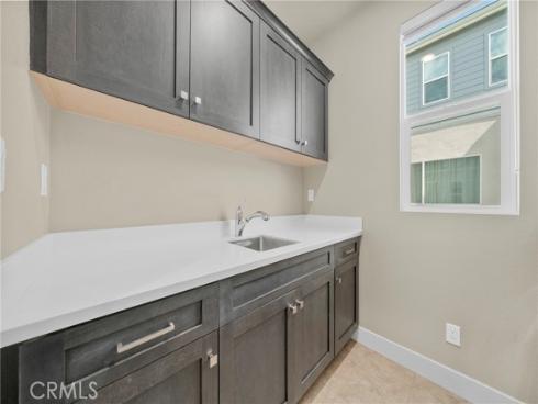 702 Benchmark , Irvine, CA