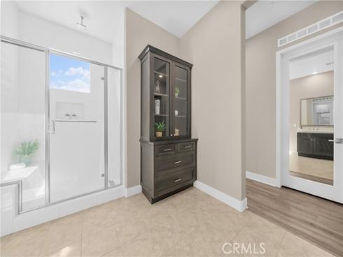 702 Benchmark , Irvine, CA